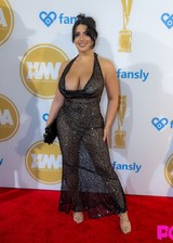 2025 XMA Awards red carpet boobs