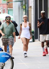 Amber Rose boobs