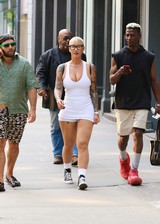 Amber Rose boobs