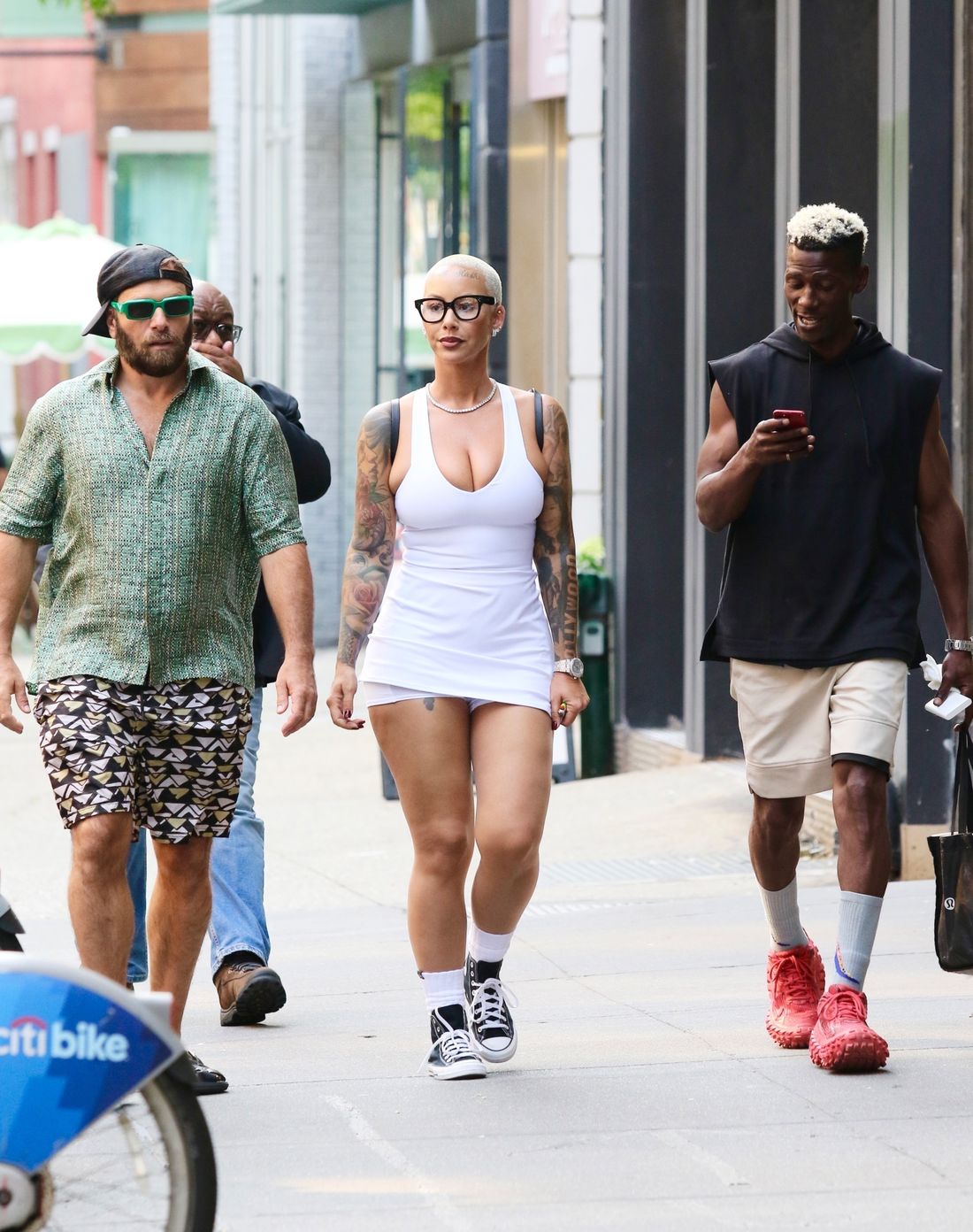 Amber Rose boobs