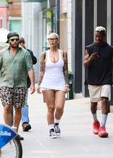 Amber Rose boobs