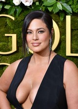 Ashley Graham Golden Globes cleavage