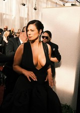 Ashley Graham Golden Globes cleavage