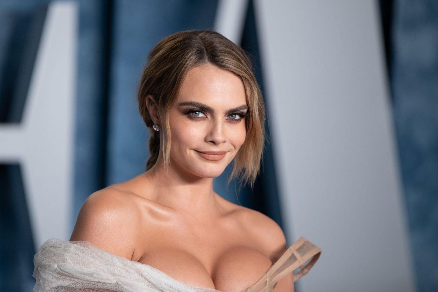 Cara Delevingne boobs