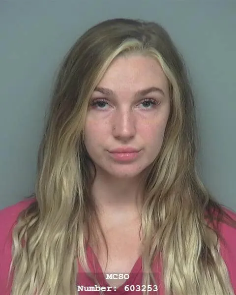 Kendra Sunderland mugshot