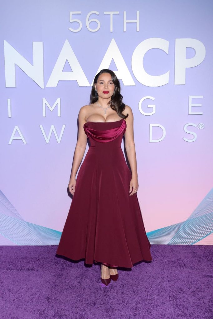 Jurnee Smollett big boobs on the red carpet