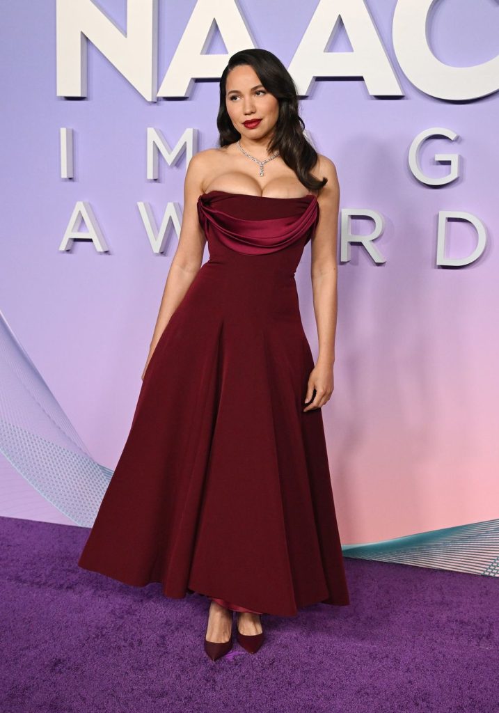 Jurnee Smollett cleavage on the red carpet