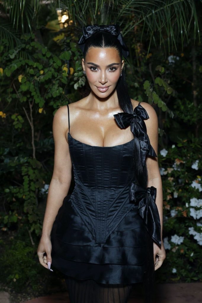 Kim Kardashian pushed up cleavage